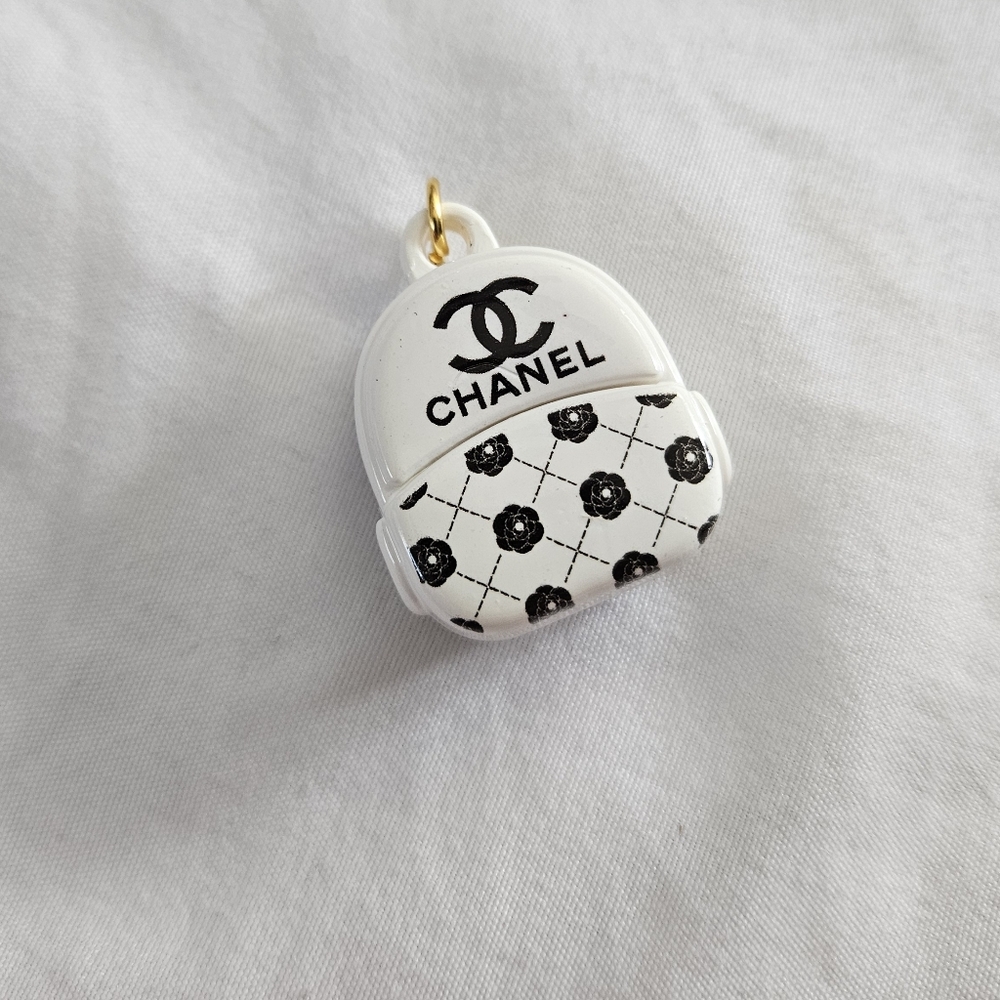 CHANEL Stamped Resin Backpack Replacement Pull Charms - Black Or White - Picture 4 of 8